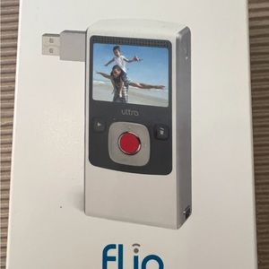 Flip video ultra